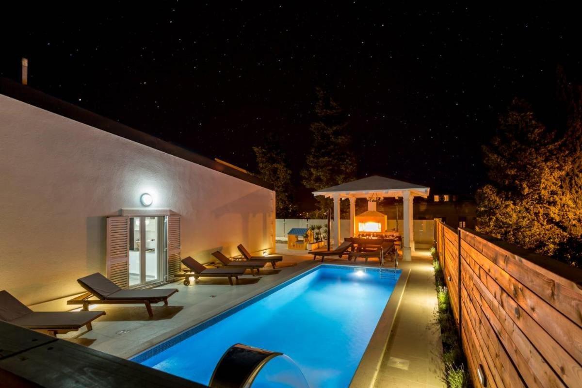 Villa Bila Vila Split - Where Life Meets Luxury & Nature Bagian luar foto